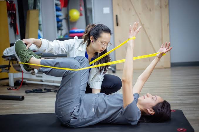 Dynamic Neuromuscular Stabilization practice 2